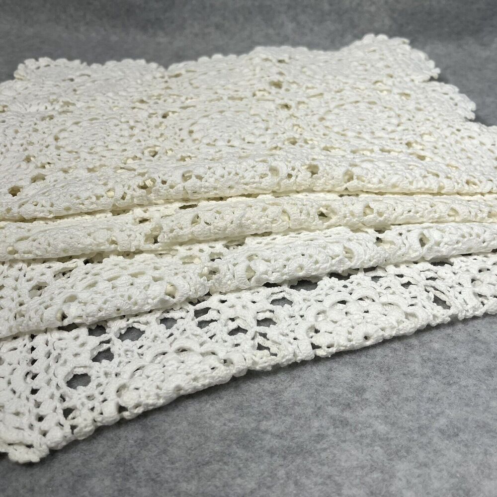 Vintage Beige Ecru Crochet Kitchen Table Placemat Set 4 Scalloped Edge 11 X 18